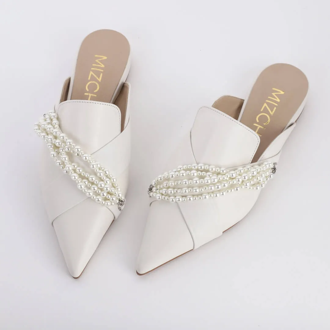 *UK size 2 - MARGARET - pearl white, 2cm heels